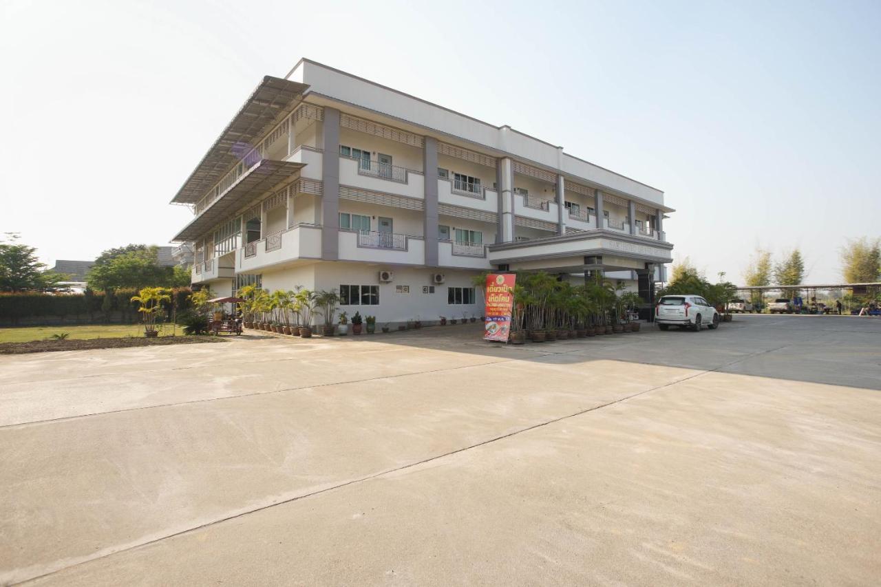 Oyo 75394 Sakthong Grand Hotel Chiang Khong Exterior photo