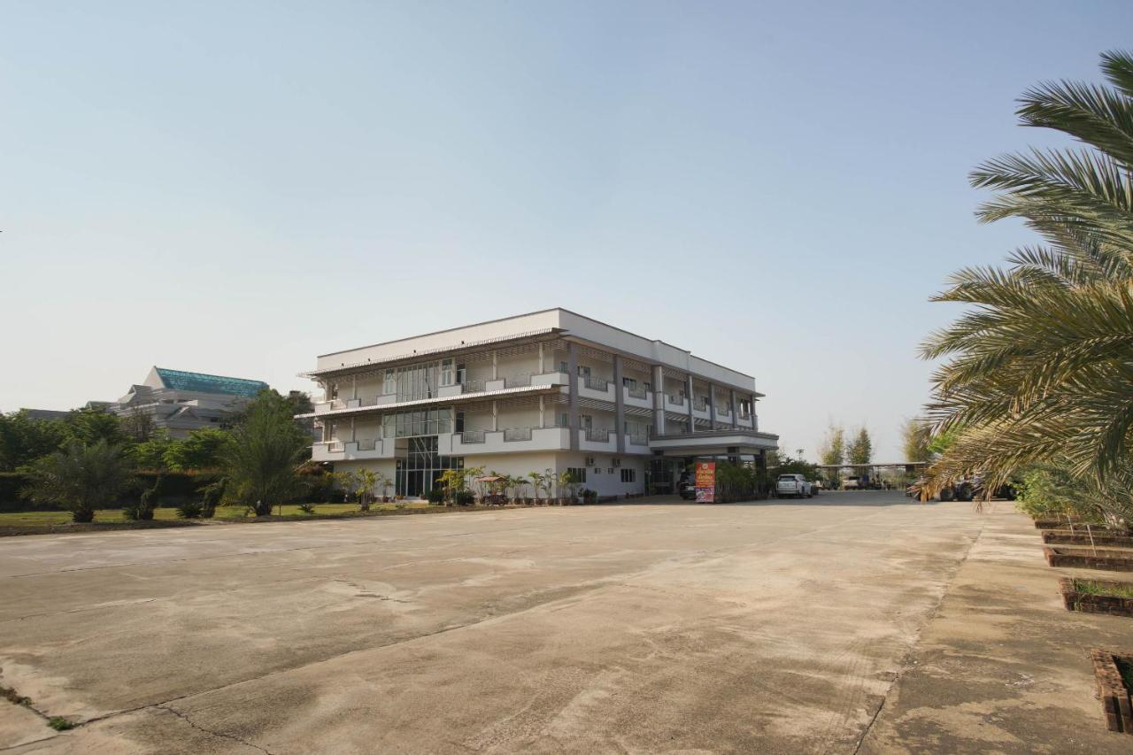 Oyo 75394 Sakthong Grand Hotel Chiang Khong Exterior photo