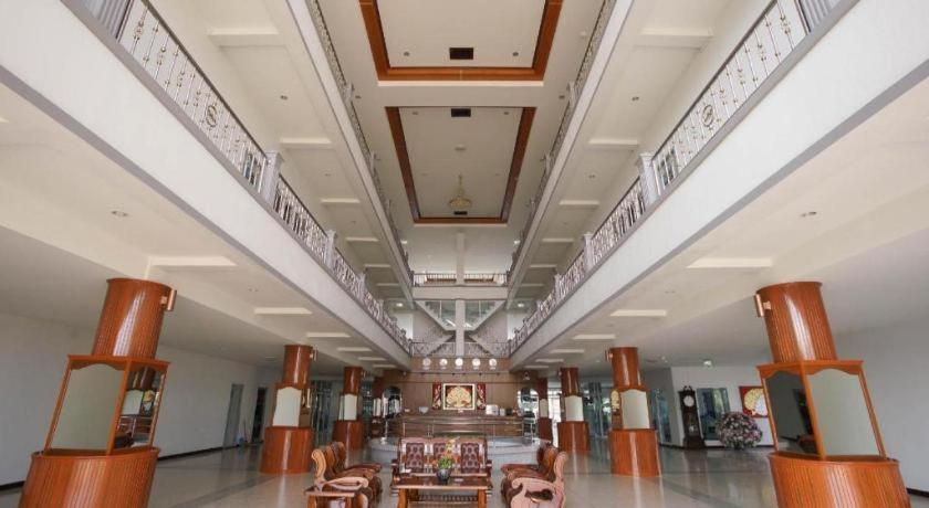 Oyo 75394 Sakthong Grand Hotel Chiang Khong Exterior photo