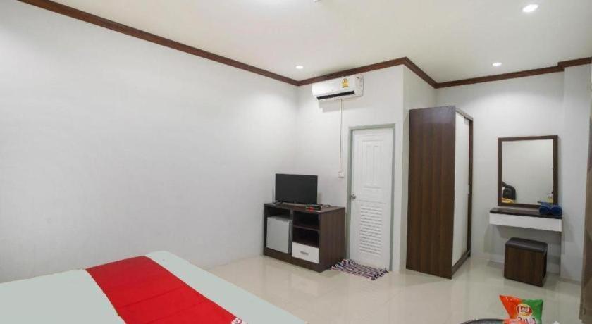 Oyo 75394 Sakthong Grand Hotel Chiang Khong Exterior photo